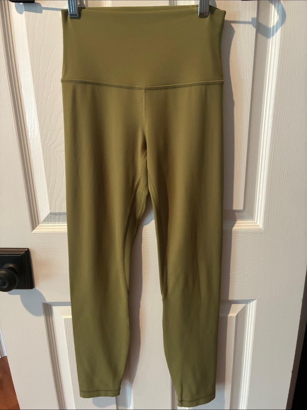 Lululemon leggings size 4
